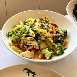 Rigatoni Chicken & Broccoli *