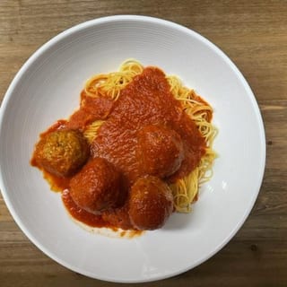 SPAGHETTI WITH MEATBALLS
